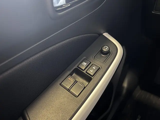 Suzuki Swift 1.2 Select Smart Hybrid 2023 Benzine 35