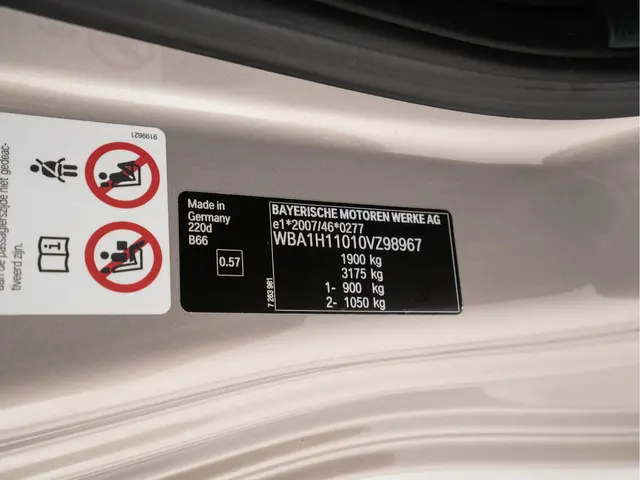 BMW 2 Serie Coupé 220d High Executive 2014 Diesel 29