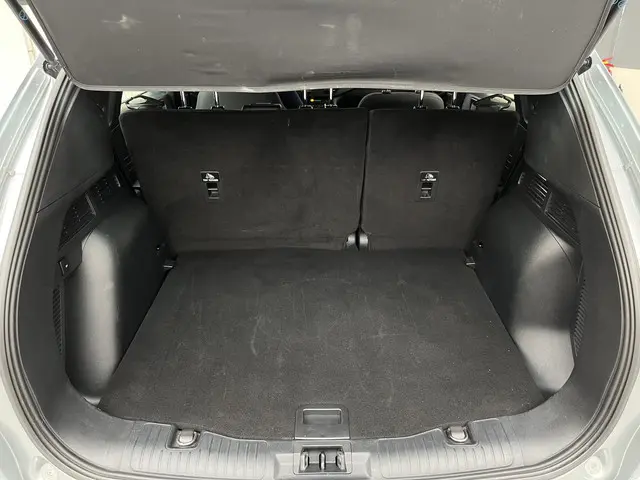 Ford Kuga 2.5 PHEV ST-Line 2023 Hybride Benzine 19