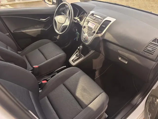 Hyundai ix20 1.6i Go!Automaat,nette auto 2018 Benzine 12