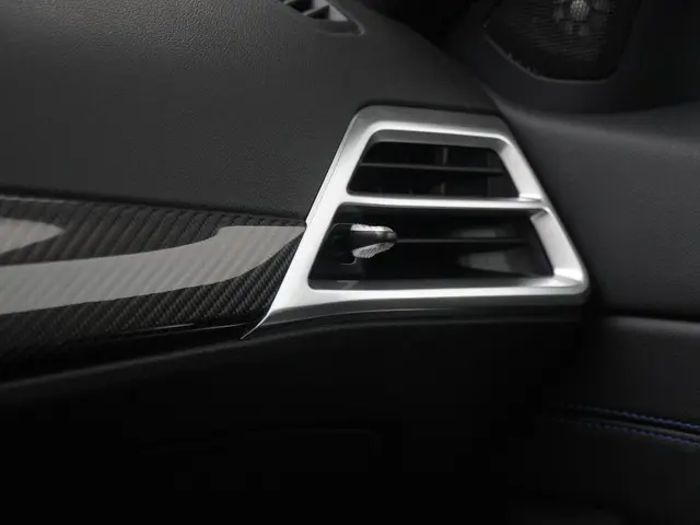 BMW 3 Serie 330e Sedan 2025 Hybride Benzine 22