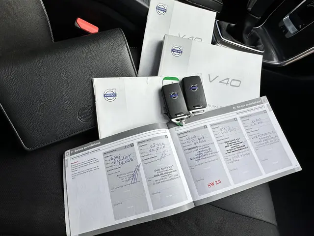 Volvo V40 1.6 T2 Momentum 2014 Benzine 27