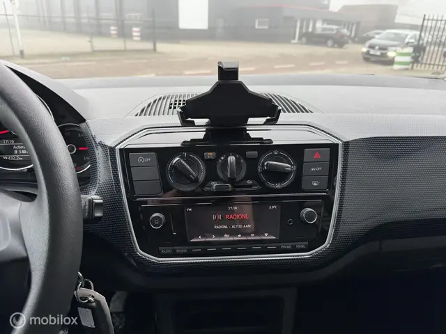 Volkswagen up! 1.0 BMT move up! BTW AIRCO 2020 Benzine 14