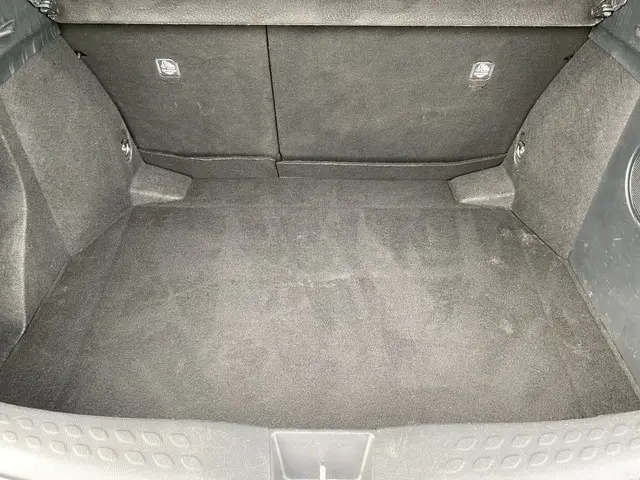 Toyota C-HR 1.8 Hybrid Executive 2018 Hybride Benzine 26