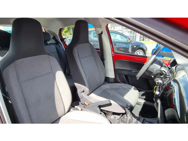 Volkswagen up! 1.0 move up! 2013 Benzine 12