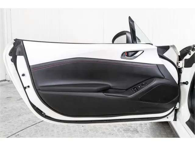 Mazda MX-5 ND 1.5 SkyActiv-G 131 S 2016 Benzine 43