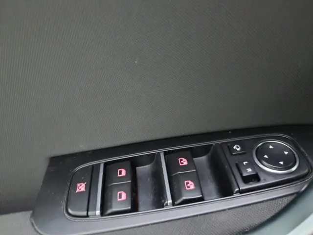 Kia Ceed 1.0 T-GDi DynamicLine 2023 Benzine 34