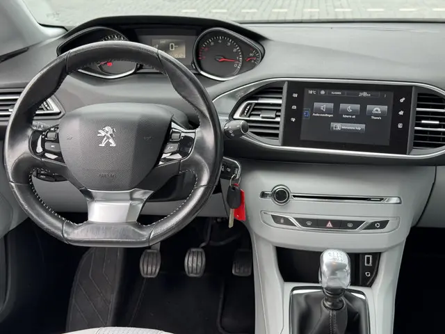 Peugeot 308 1.6 THP Active 2013 Benzine 10