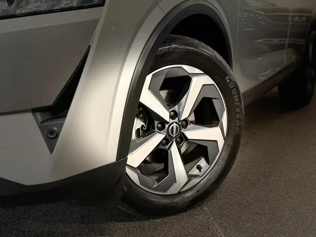 Nissan QASHQAI 1.3 MHEV Xtronic 2024 Benzine 11