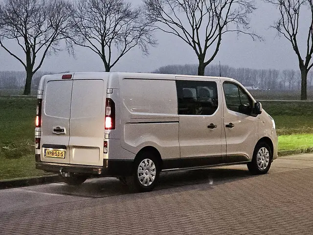 Renault Trafic 2.0 DCI 2021 Diesel 3