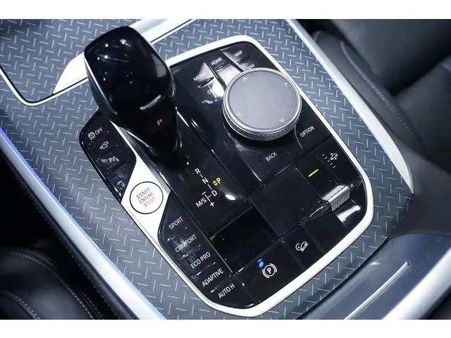 BMW X7 xDrive40i M Sport 2022 Benzine 28