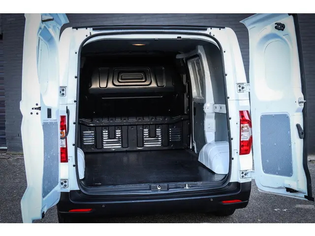 Maxus eDeliver3 SWB 53 kWh 2021 Elektrisch 15