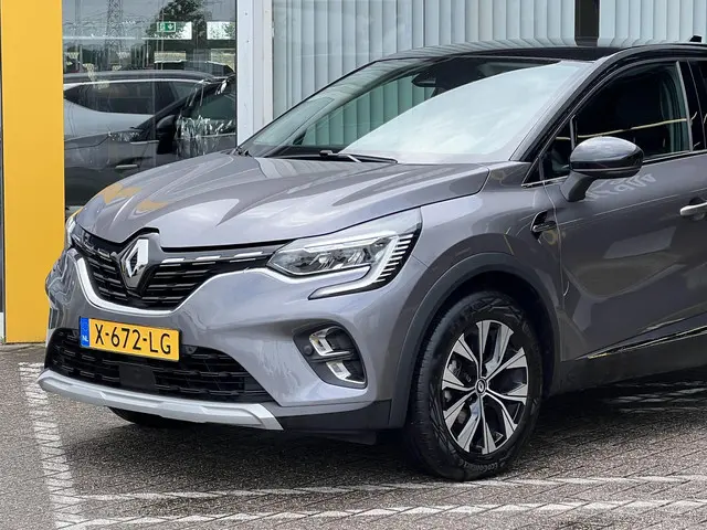 Renault Captur 1.3 mild hybrid 160 techno 2023 Benzine 5