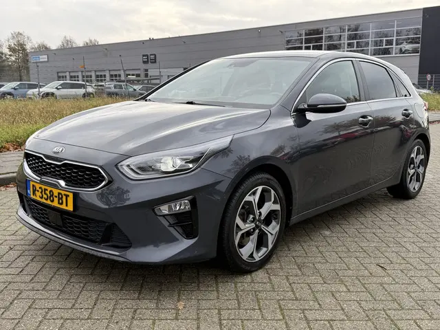 Kia Ceed 1.4 T-GDi DynamicPlusLine Automaat 2018 Benzine 2
