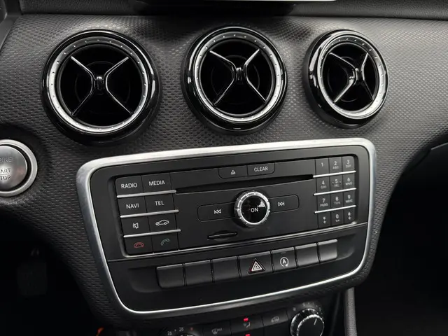 Mercedes-Benz A-Klasse 160 My First Star 2017 Benzine 23