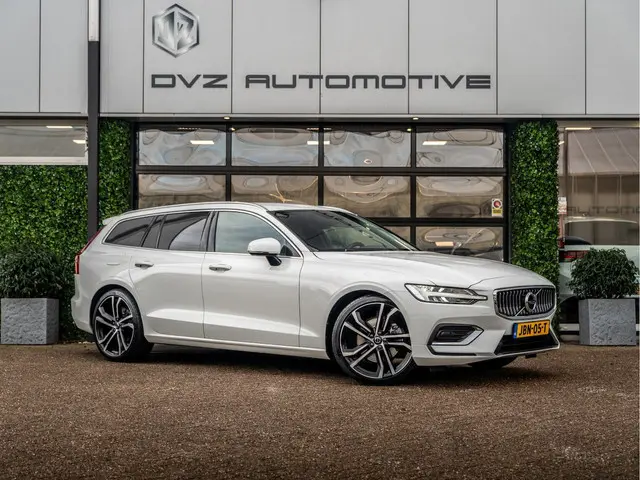 Volvo V60 2.0 T4 Inscription 2021 Benzine 4