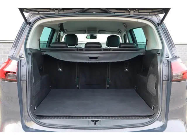 Opel Zafira Tourer 1.4 Cosmo Trekhaak 2013 Benzine 21