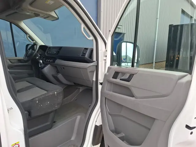 Volkswagen Crafter 35 2.0 TDI L3H3 Trendline 2018 Diesel 33