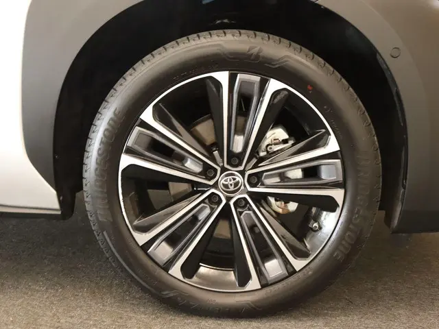 Toyota bZ4X Premium 71 kWh 2024 Elektrisch 3