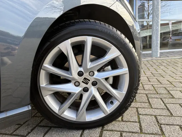 SEAT Ibiza 1.5 TSI 150 pk Sport DSG 2023 Benzine 5