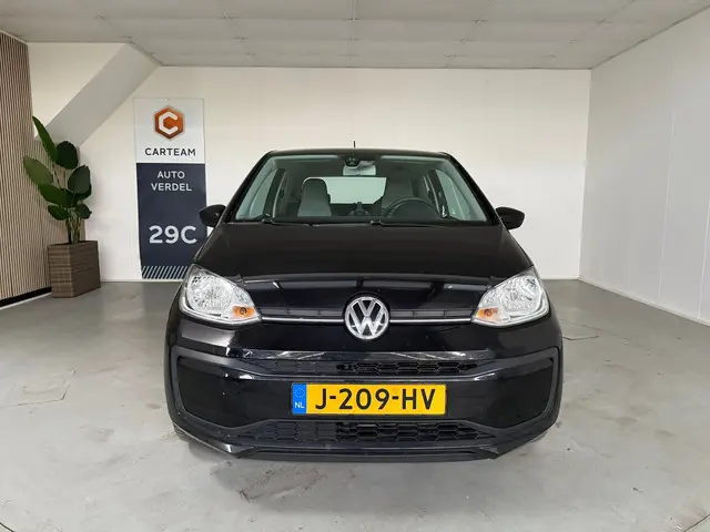 Volkswagen up! 1.0 BMT high up! Airco 2017 Benzine 6