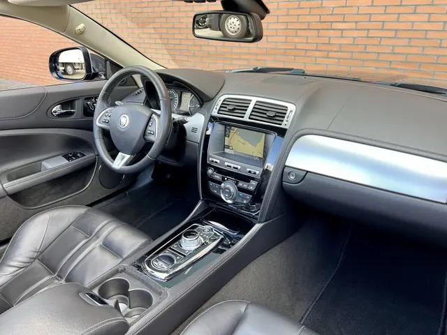 Jaguar XK 5.0 V8 Convertible Portfolio 2013 Benzine 9
