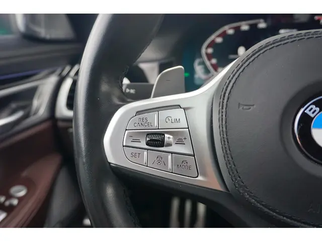 BMW 7 Serie 745Le xDrive 2019 Hybride Benzine 21