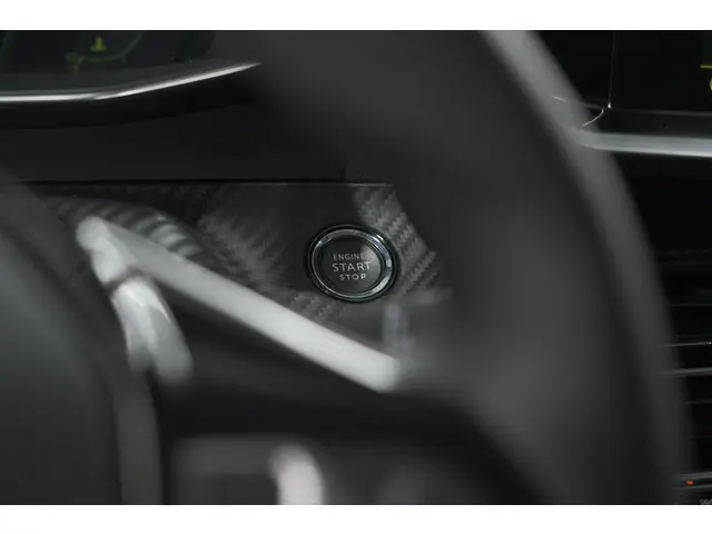 Peugeot 2008 PureTech 130 Allure Pack 2020 Benzine 47