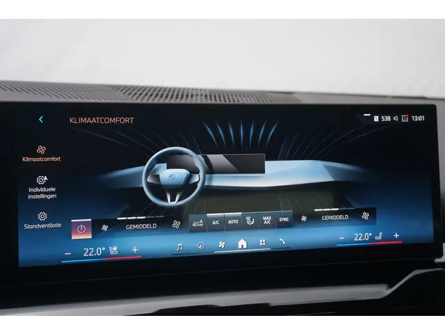 BMW 5 Serie Sedan 520i 2025 Benzine 19