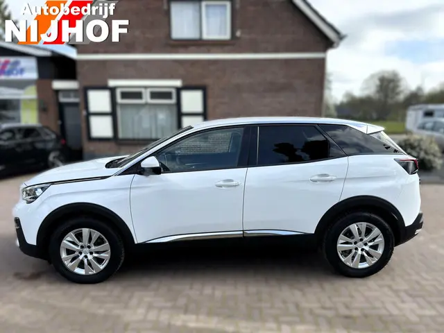 Peugeot 3008 1.2 PureTech Allure 2019 Benzine 7