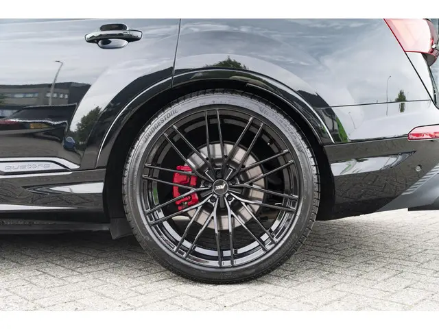Audi SQ7 4.0 TFSI quattro ABT 7p 2023 Benzine 17