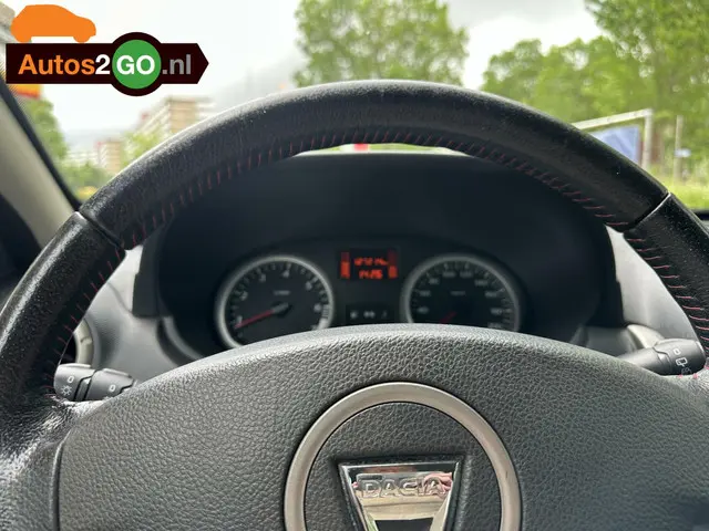 Dacia Duster 1.6 SCe 4x2 2012 Benzine 10