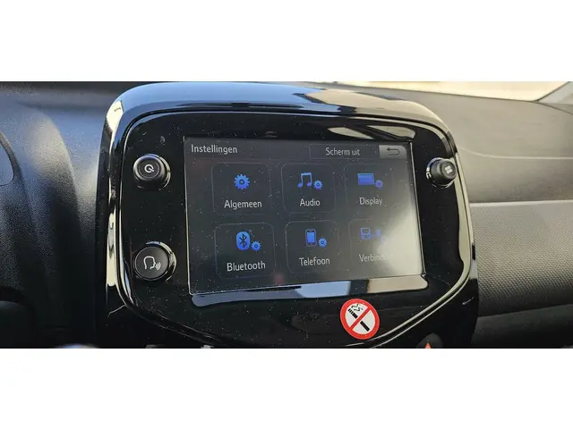 Peugeot 108 1.0 e-VTi Allure 2021 Benzine 21