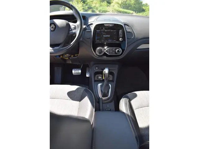 Renault Captur 1.3 TCe Intens 2018 Benzine 12