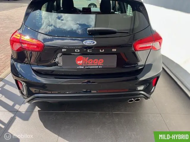 Ford Focus 1.0 EcoBoost st-line be 2020 Benzine 24