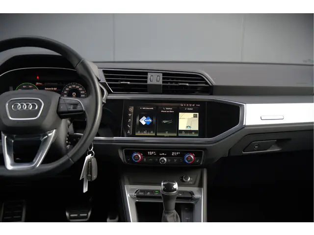 Audi Q3 45 TFSI e Advanced edition 2021 Hybride Benzine 39