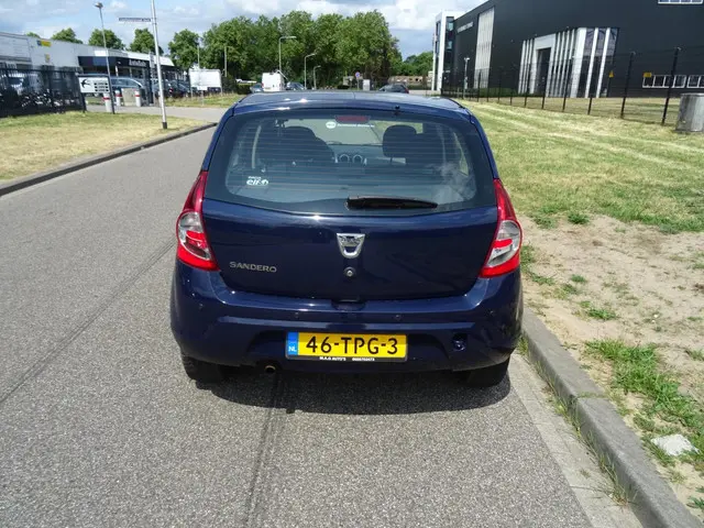 Dacia Sandero 1.2 Aniversare 2012 Benzine 5
