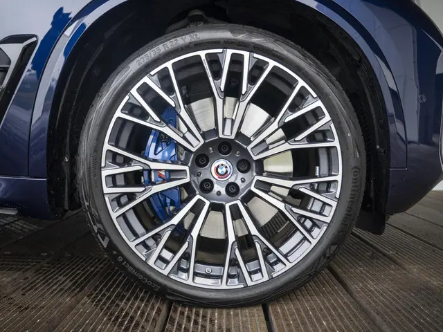 BMW X5 xDrive50e 2025 Hybride Benzine 6