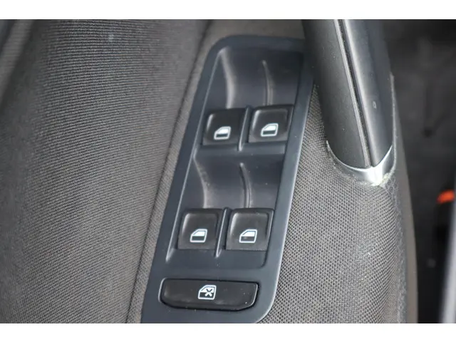 Volkswagen Golf 1.4 TSI Highline 2014 Benzine 19
