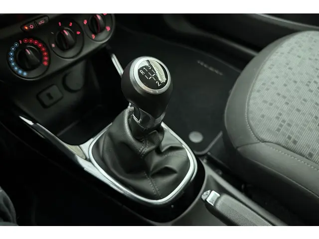 Opel ADAM 1.0 Turbo 90pk BlitZ 2019 Benzine 22