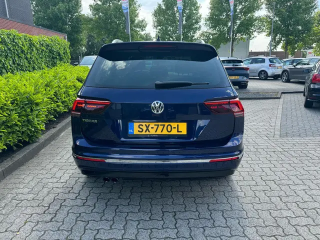 Volkswagen Tiguan 1.4 TSI 4Motion R line 2018 Benzine 14