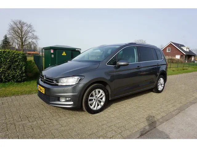 Volkswagen Touran 1.4 TSI automaat 2016 Benzine 1