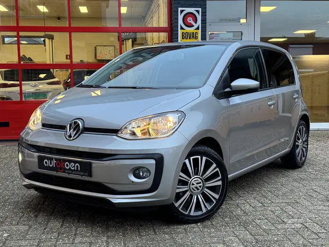 Volkswagen up! 1.0 BMT high up! 2018 Benzine 2