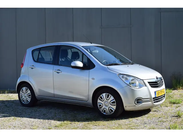 Opel Agila 1.2 Edition 2012 Benzine 7
