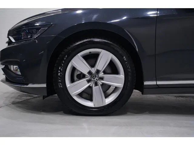 Volkswagen Passat 1.5 TSI Elegance 2020 Benzine 9