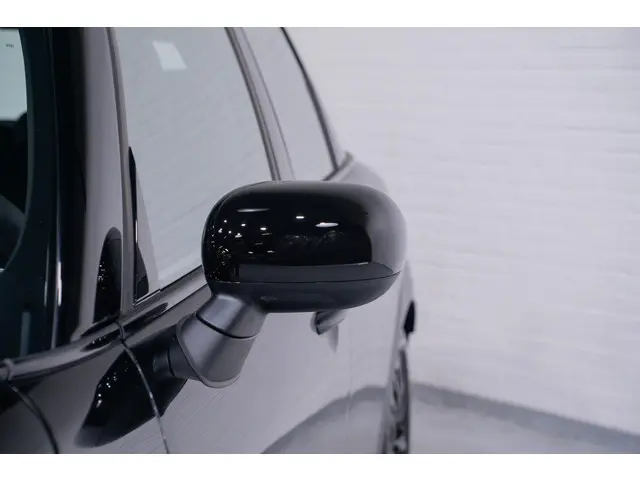 MINI 5-Deurs Mini 1.5 Cooper C Classic XS 2025 Benzine 13