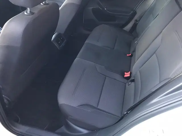 Volkswagen Golf 1.6 TDI Highline Business R 2017 Diesel 7