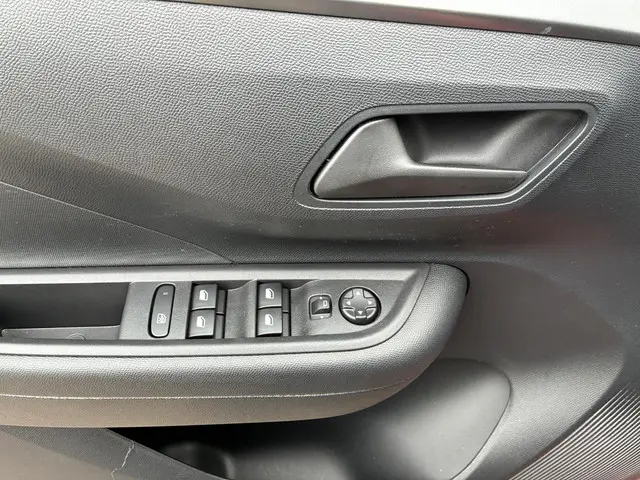 Opel Frontera Electric Edition 44 kWh 2025 Elektrisch 24