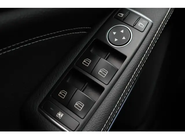 Mercedes-Benz A-Klasse 180 Ambition 2016 Benzine 28