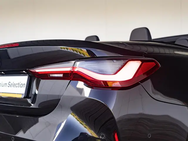 BMW M4 Cabrio xDrive Competition 2022 Benzine 16